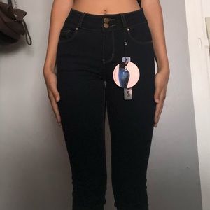 Butt lifting jeans
